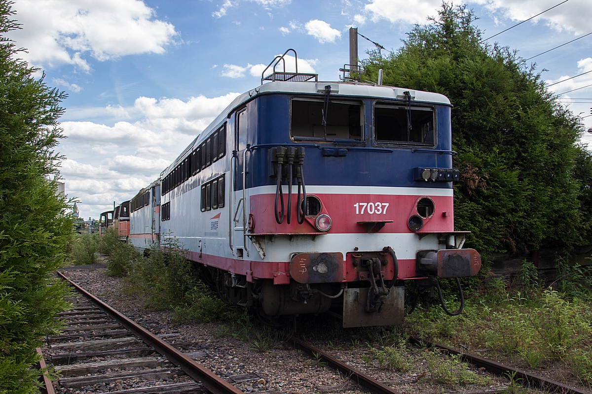  (20150530-140652_SNCF 17037-16572_Épernay_b.jpg)