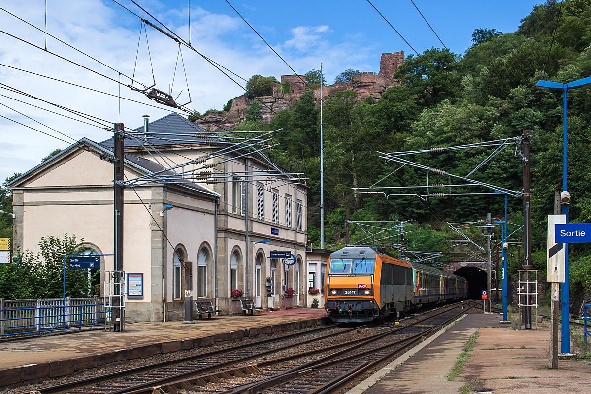  (20150828-145118_SNCF 26147_Lutzelbourg_TER 835020_Strasbourg - Nancy_b.jpg)