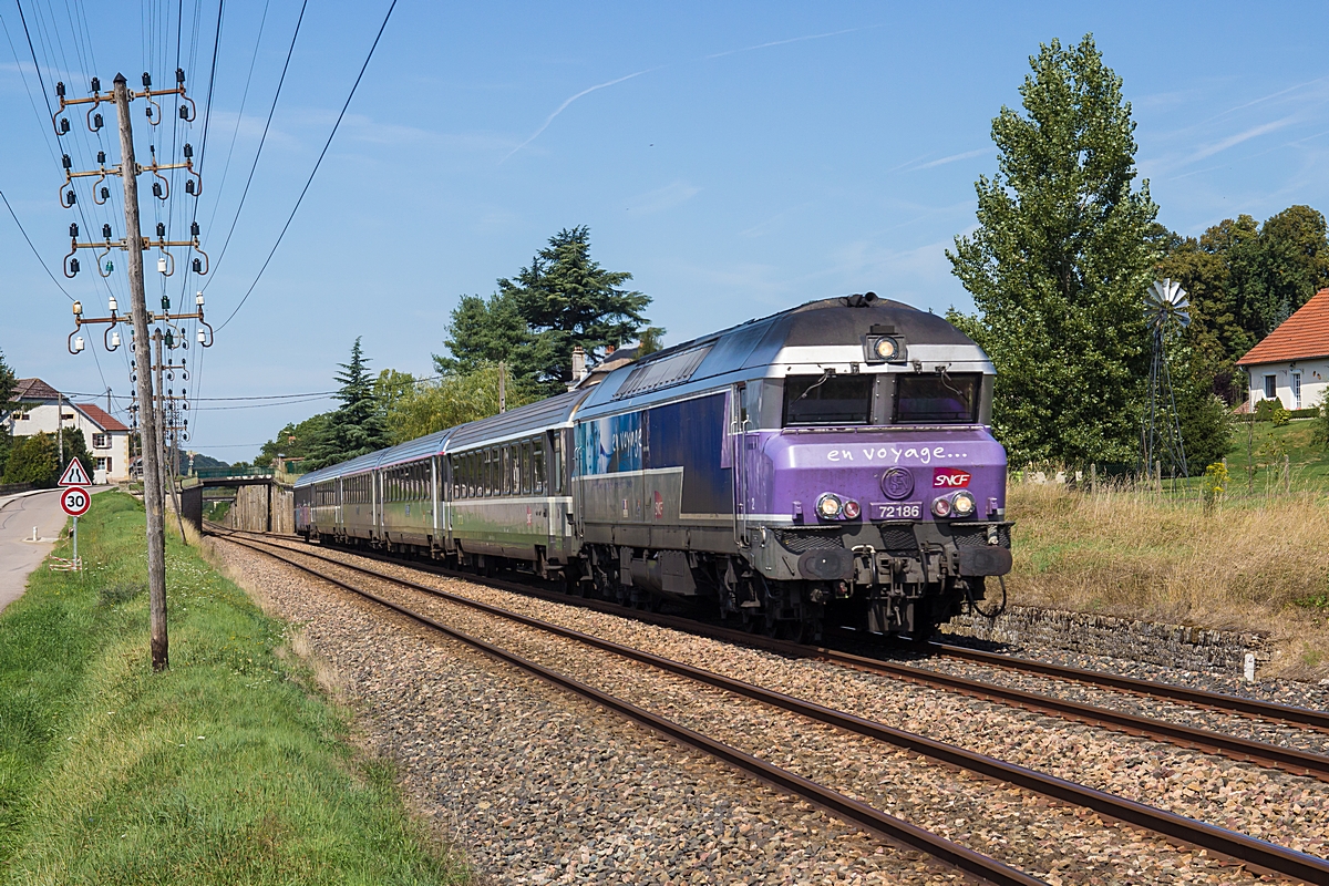  (20150829-122640_SNCF 72186_Baulay_IC 1645_Paris Est - Vesoul_b2.jpg)