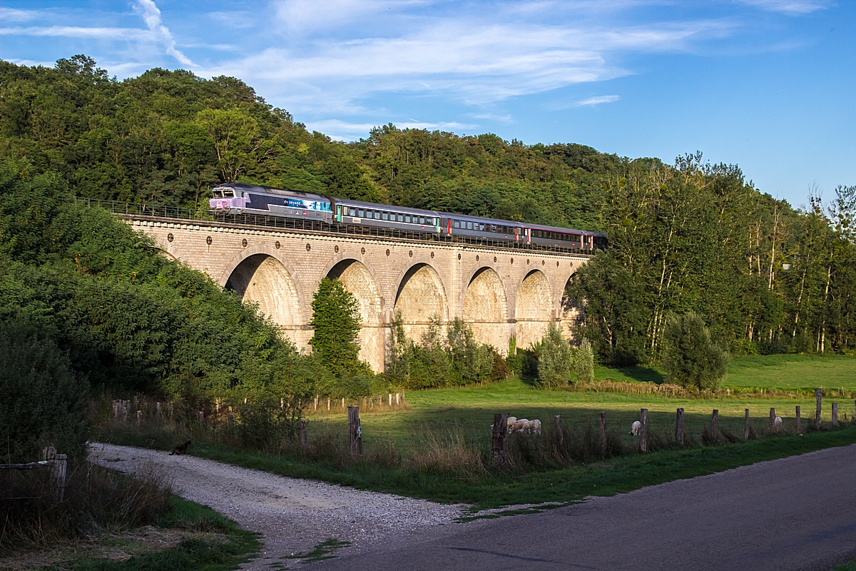  (20150829-192020_SNCF 72179_Hortes_IC 1944_Belfort - Paris Est_b.jpg)