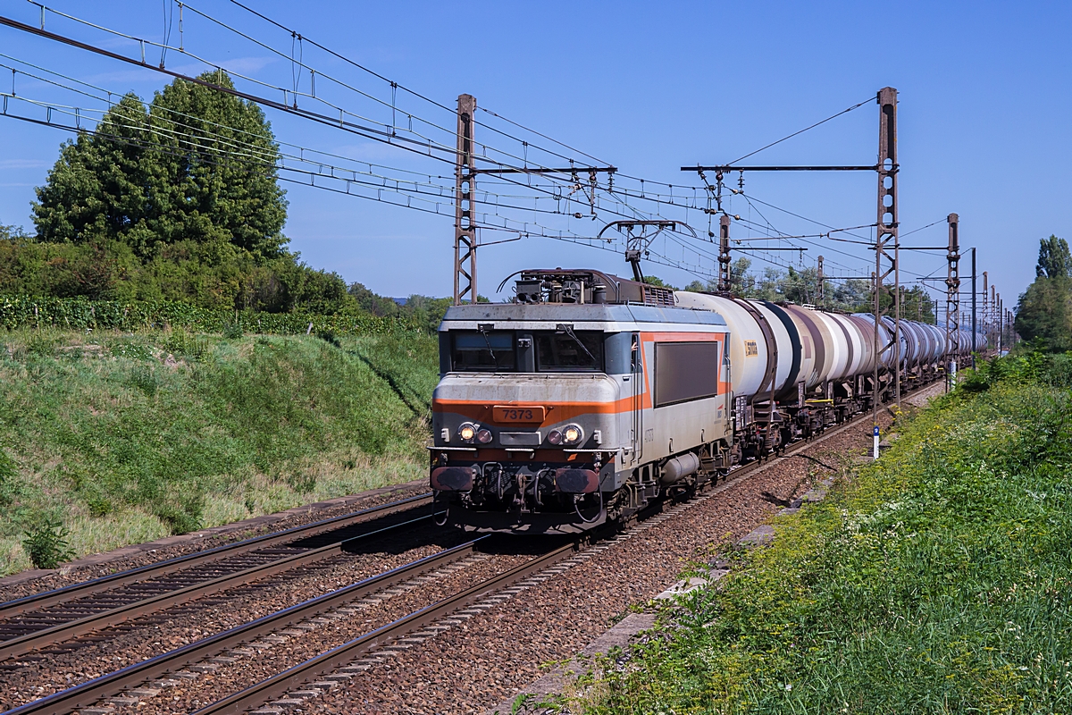  (20150830-121322_SNCF 7373_Corpeau_MA100 75625_Perrigny Triage - Miramas_a.jpg)