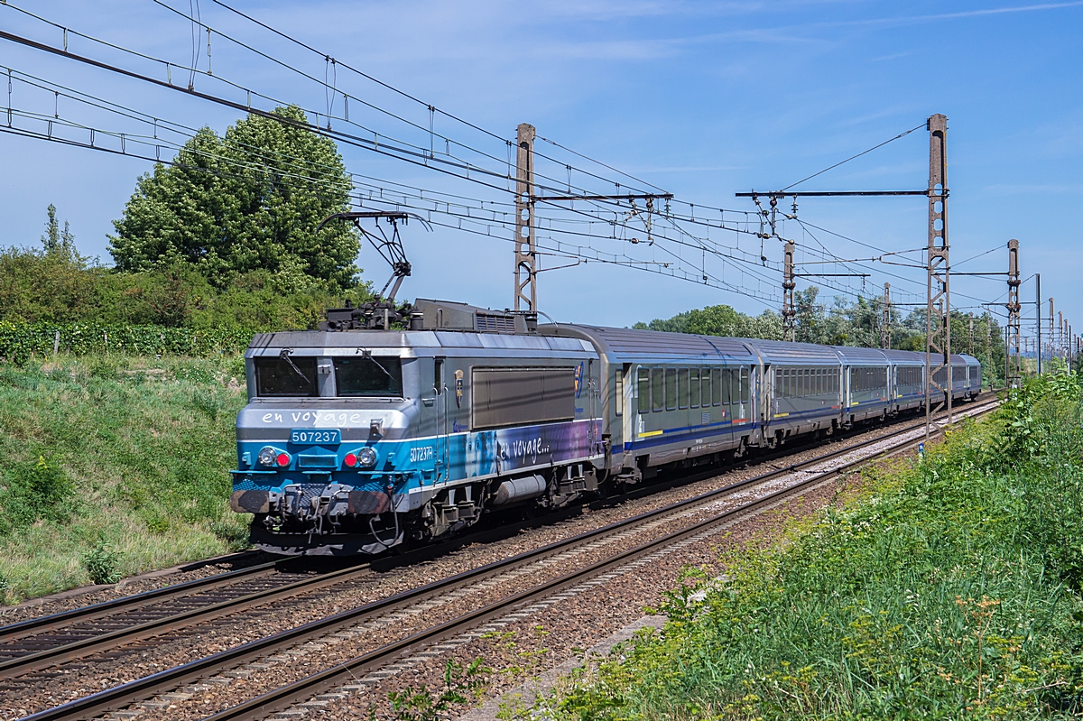  (20150830-130910_SNCF 7237_Corpeau_TER 17758_Lyon Part Dieu - Paris Bercy_b.jpg)