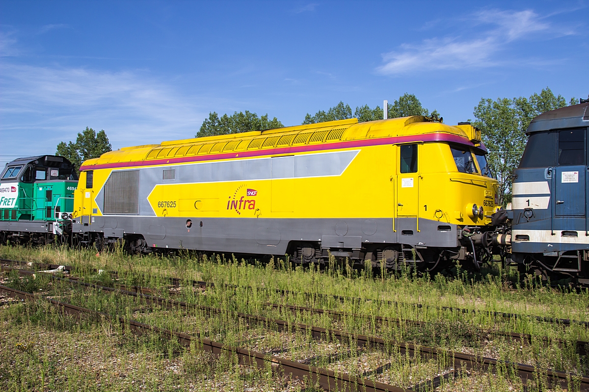  (20150830-164612_SNCF 67625_Depot Dijon-Perrigny_b.jpg)