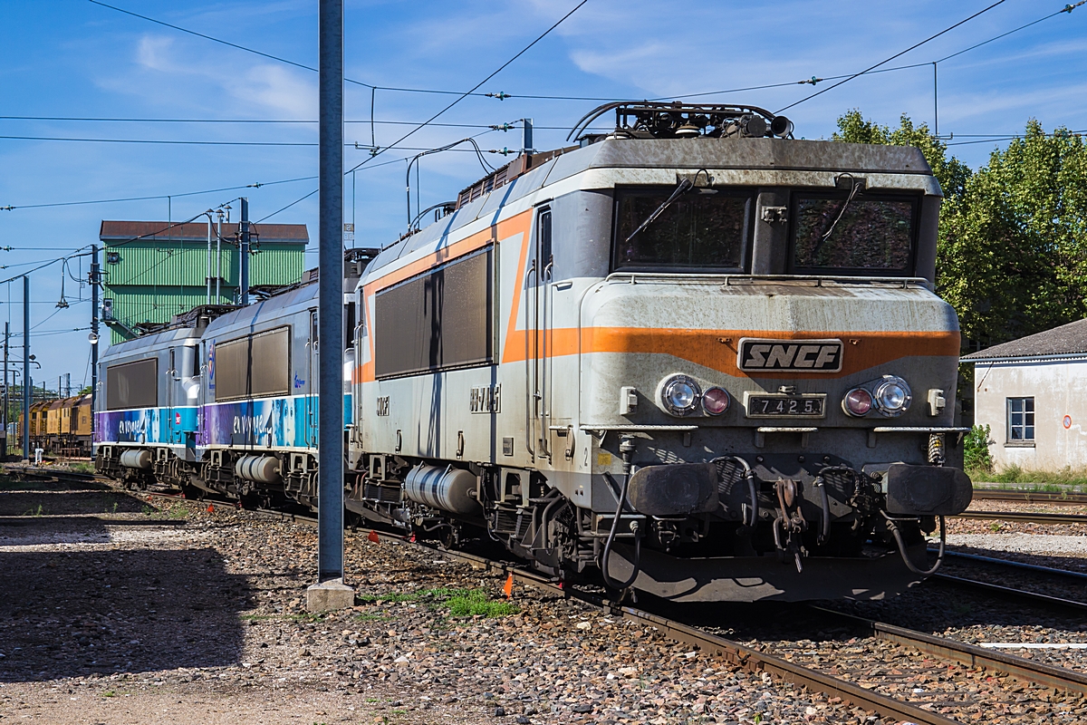  (20150830-165532_SNCF 7425_Depot Dijon-Perrigny_b.jpg)