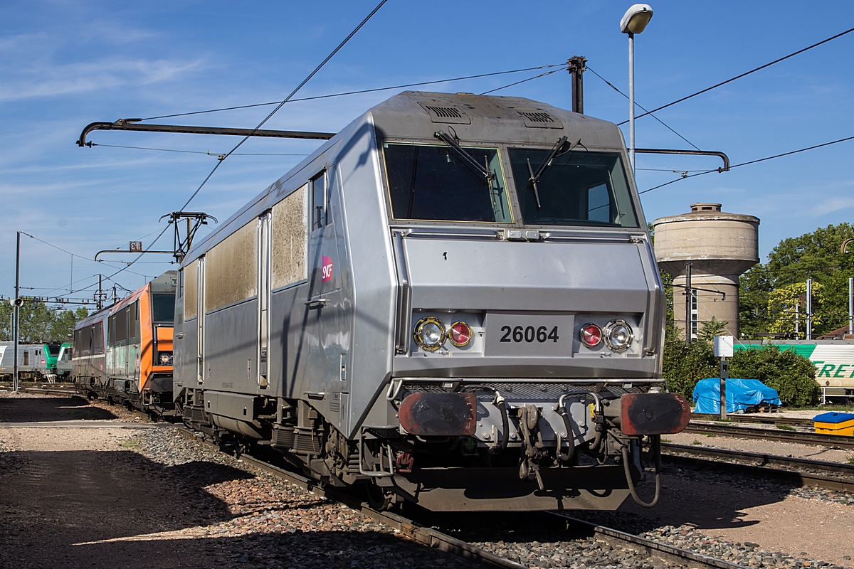  (20150830-171242_SNCF 26064_Depot Dijon-Perrigny_a.jpg)