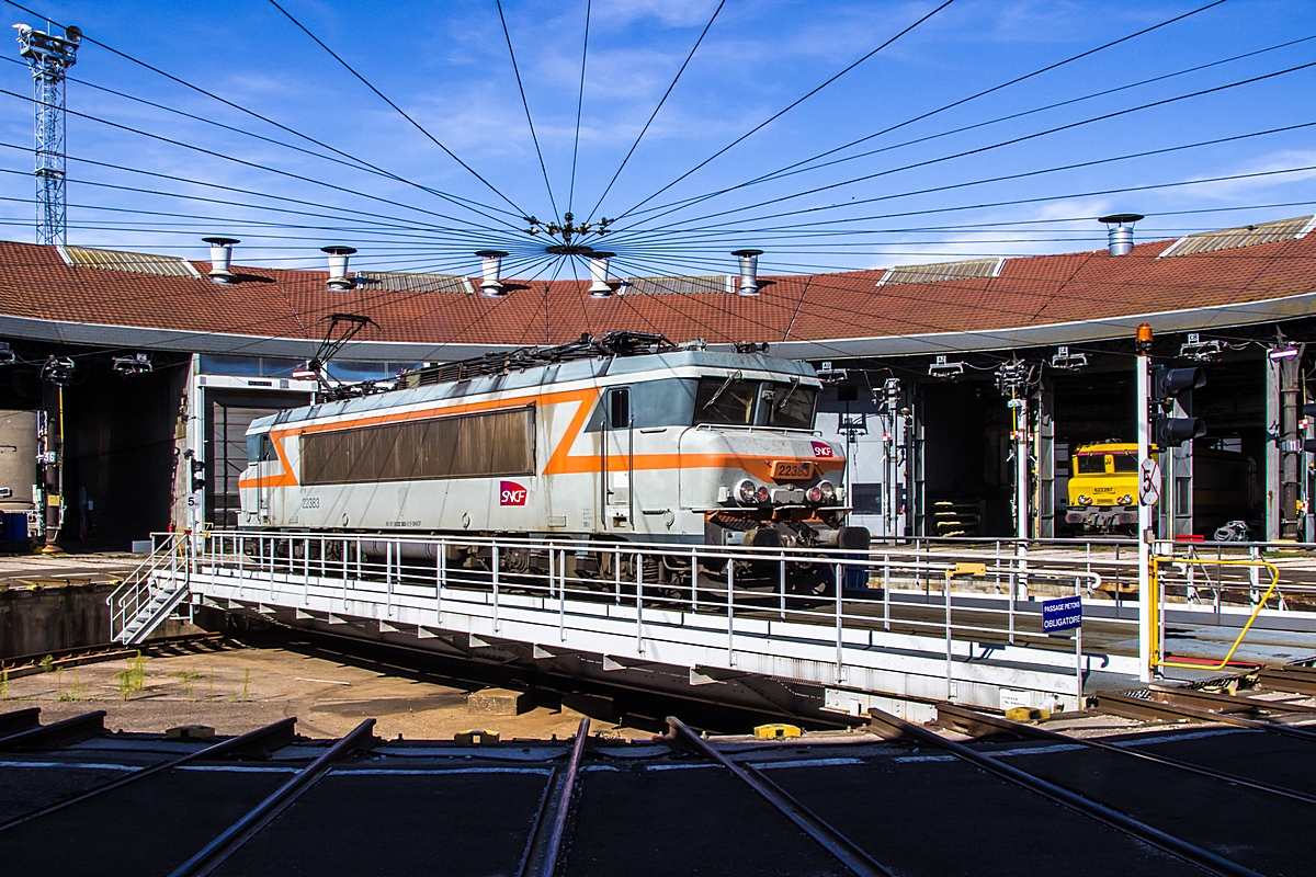  (20150830-172044_SNCF 22383_Depot Dijon-Perrigny_b.jpg)