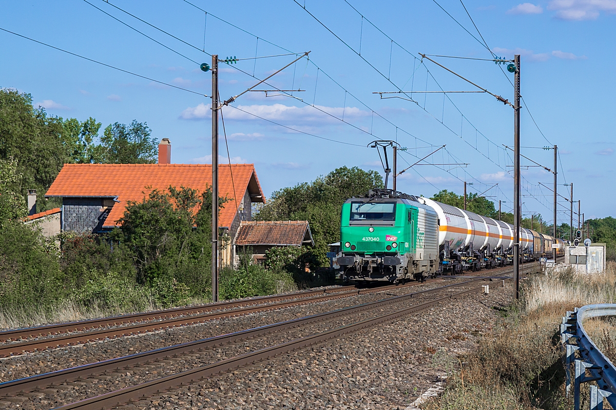  (20150910-171216_SNCF 437040_Suisse_ MA100 45908_Basel SBB RB - Antwerpen-Noord_a.jpg)