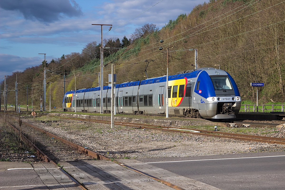  (20160408-181248_SNCF 27947_Cocheren_TER 23754_Forbach - Metz Ville_b.jpg)