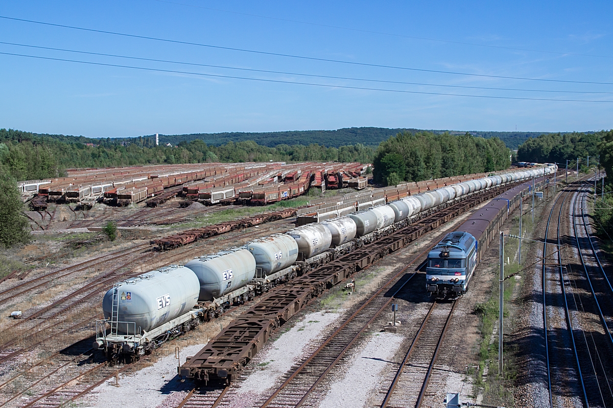  (20160823-111702_SNCF 67512_Cocheren_754782_Strasbourg-Béning_Überführung 3x RRR Lorraine zur Zwischenabstellung_a.jpg)