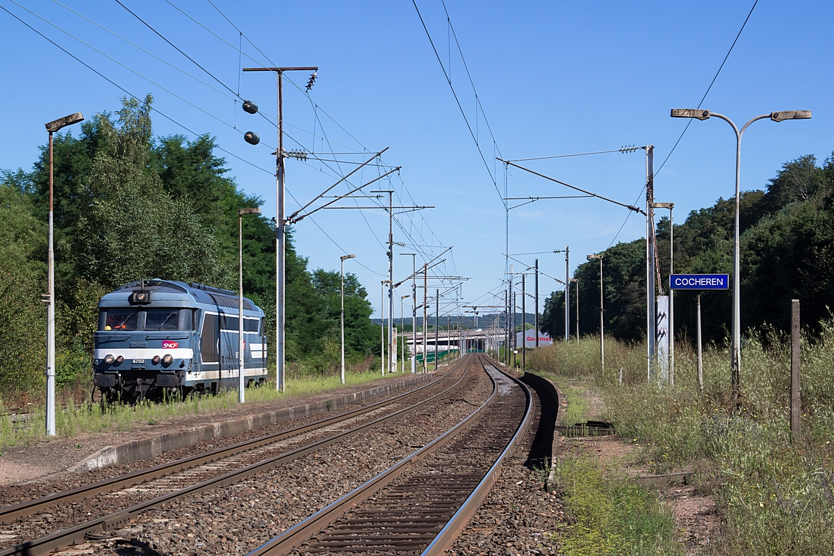  (20160823-113028_SNCF 67512_Cocheren_Lz zurück von Überführung RRR Garnituren_b.jpg)