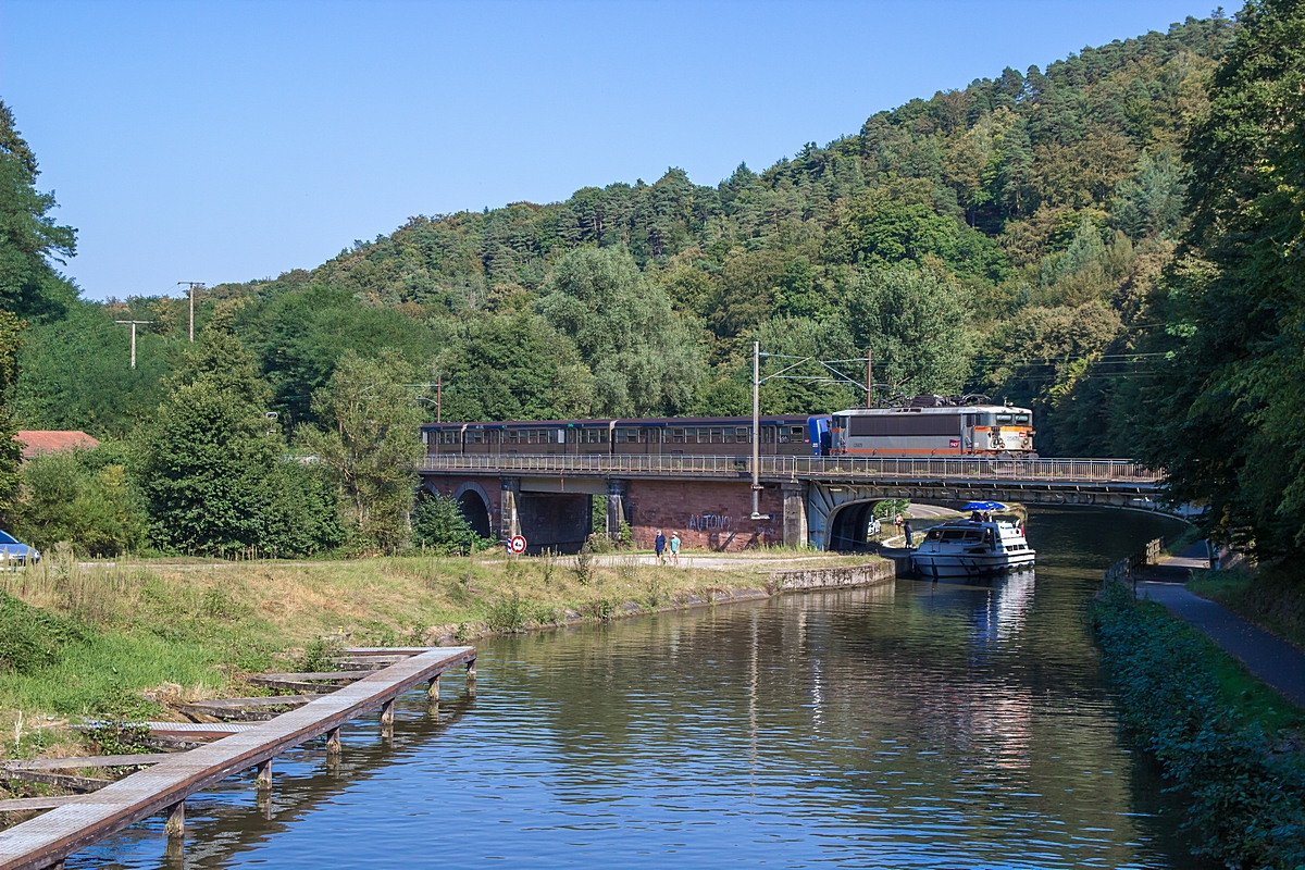  (20160913-160550_SNCF 25679_zw Saverne und Stambach_TER 830129_Sarrebourg - Strasbourg Ville_m.jpg)