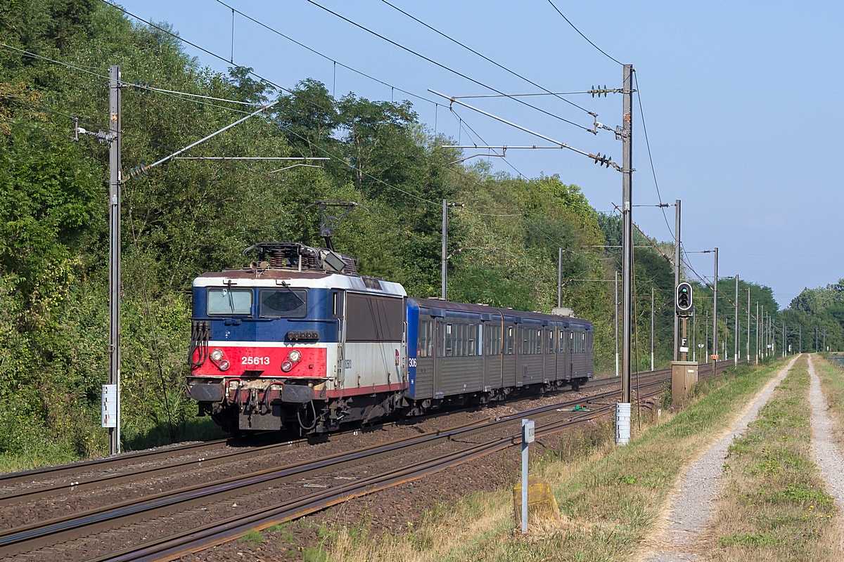  (20160913-170500_SNCF 25613_Steinbourg_TER 830126_Strasbourg Ville - Saverne_a2.jpg)