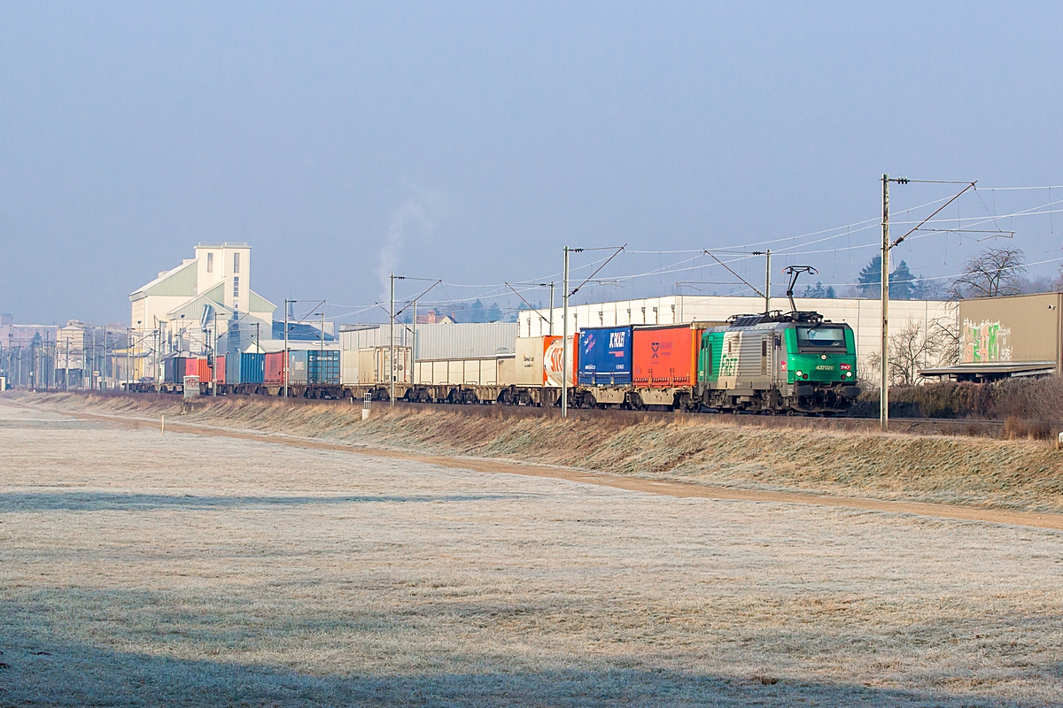  (20170122-103016_SNCF 437020_Hochfelden_41553_Dourges-Delta - Milano Smistamento_a.jpg)