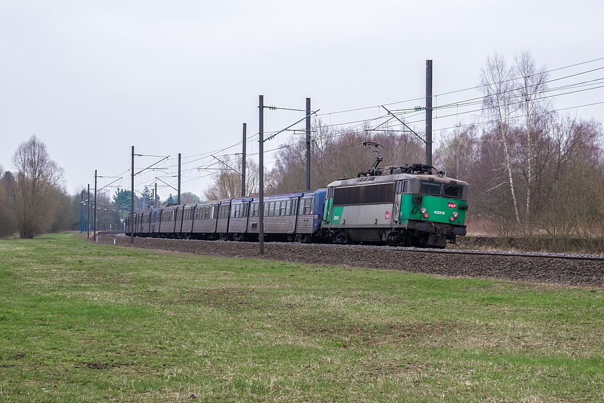  (20170324-162746_SNCF 25615_Steinbourg_TER 830131_Saverne - Strasbourg Ville_am.jpg)