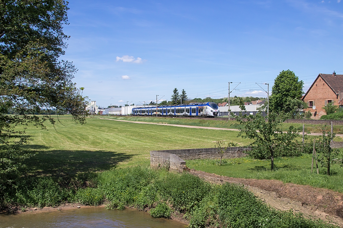  (20170521-122348_SNCF 83513L_Schwindratzheim_TER 835043_Nancy Ville - Strasbourg Ville_b.jpg)