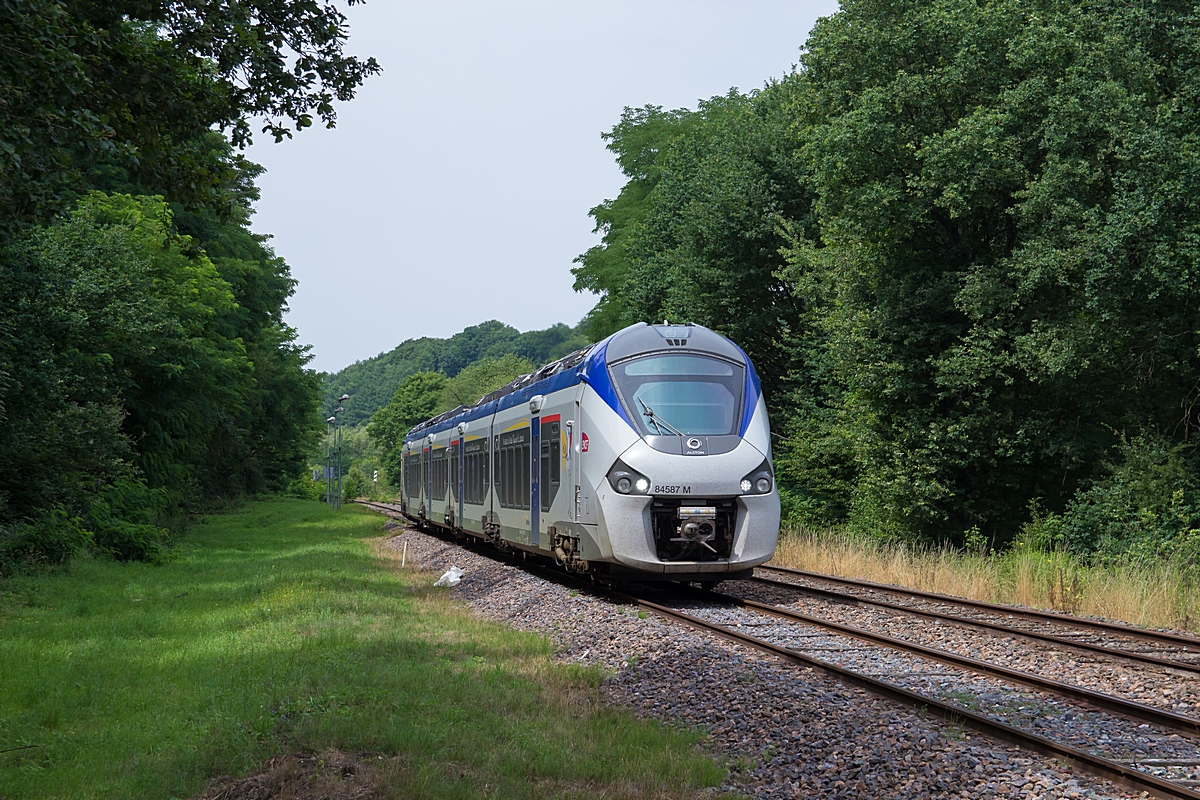  (20170719-123826_SNCF 84587M_Béning_TER 834875_Béning-Sarreguemines_b.jpg)