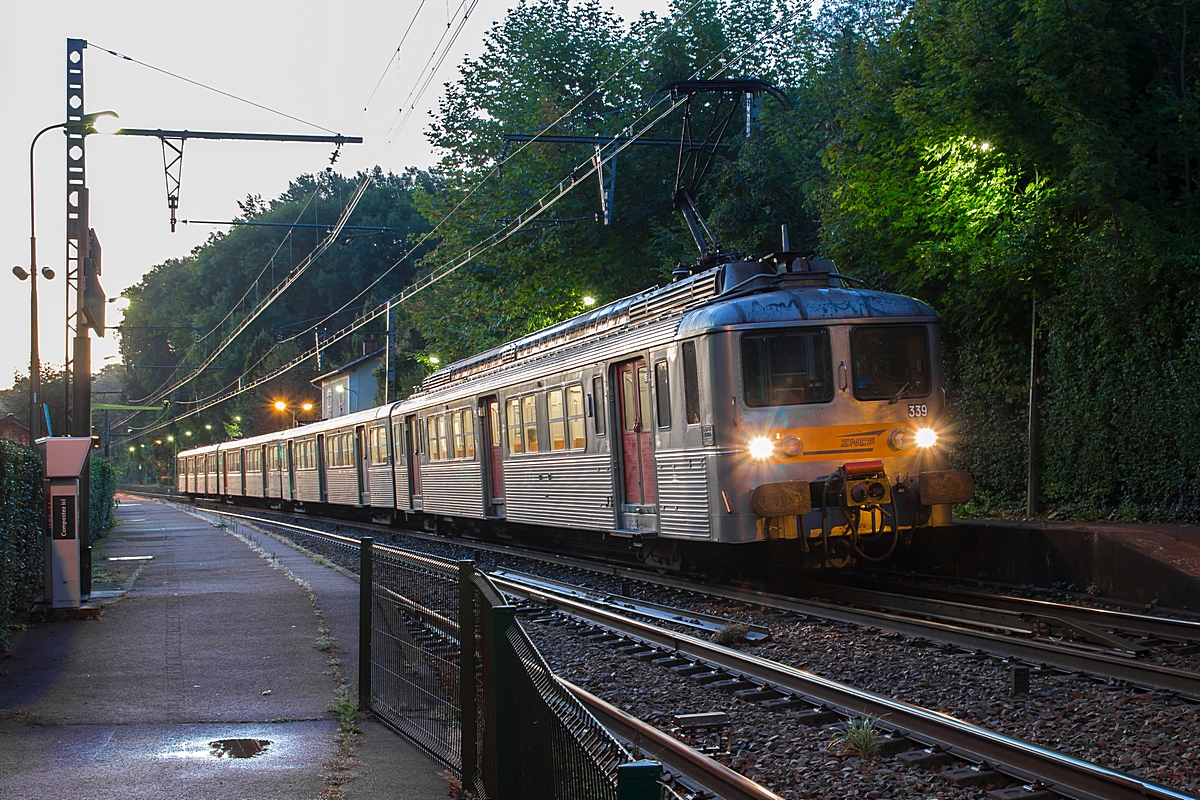  (20171003-073134_SNCF 5339_Vosves_JOPA 158514_Melun-Juvisy_a.jpg)