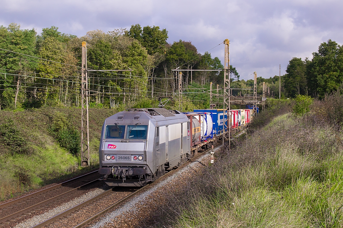  (20171003-110318_SNCF 26065_zwischen Livry sur Seine und Chartrettes_a.jpg)