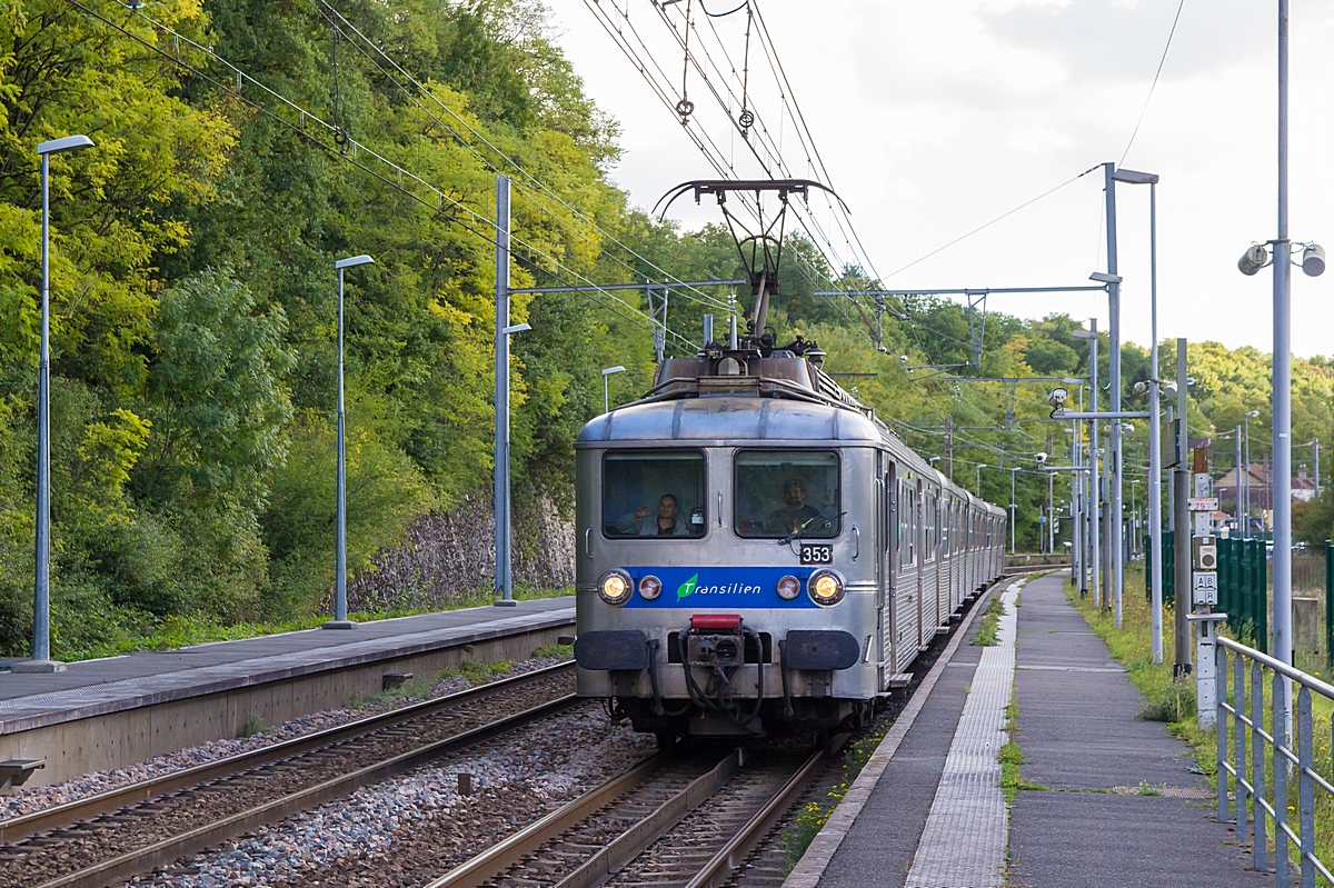  (20171003-144342_SNCF 5353_Champagne sur Seine_ZOHA 151552_Montreau-Melun_a.jpg)