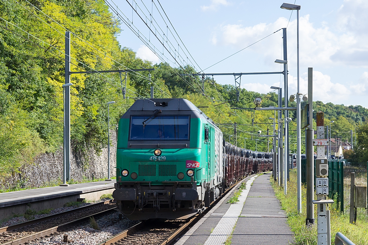  (20171003-151852_SNCF 475429_Champagne sur Seine_a.jpg)