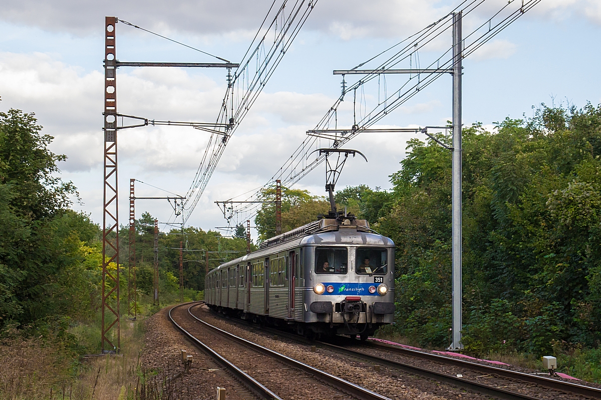  (20171003-164538_SNCF 5351_zwischen Saint-Fargeau und Le Coudray Montceaux_JOPA_Melun-Juvisy_a.jpg)