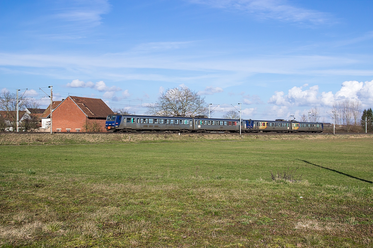  (20180216-152646_SNCF 111508-11514_Schwindratzheim_TER 835021_Nancy Ville - Strasbourg Ville_a.jpg)