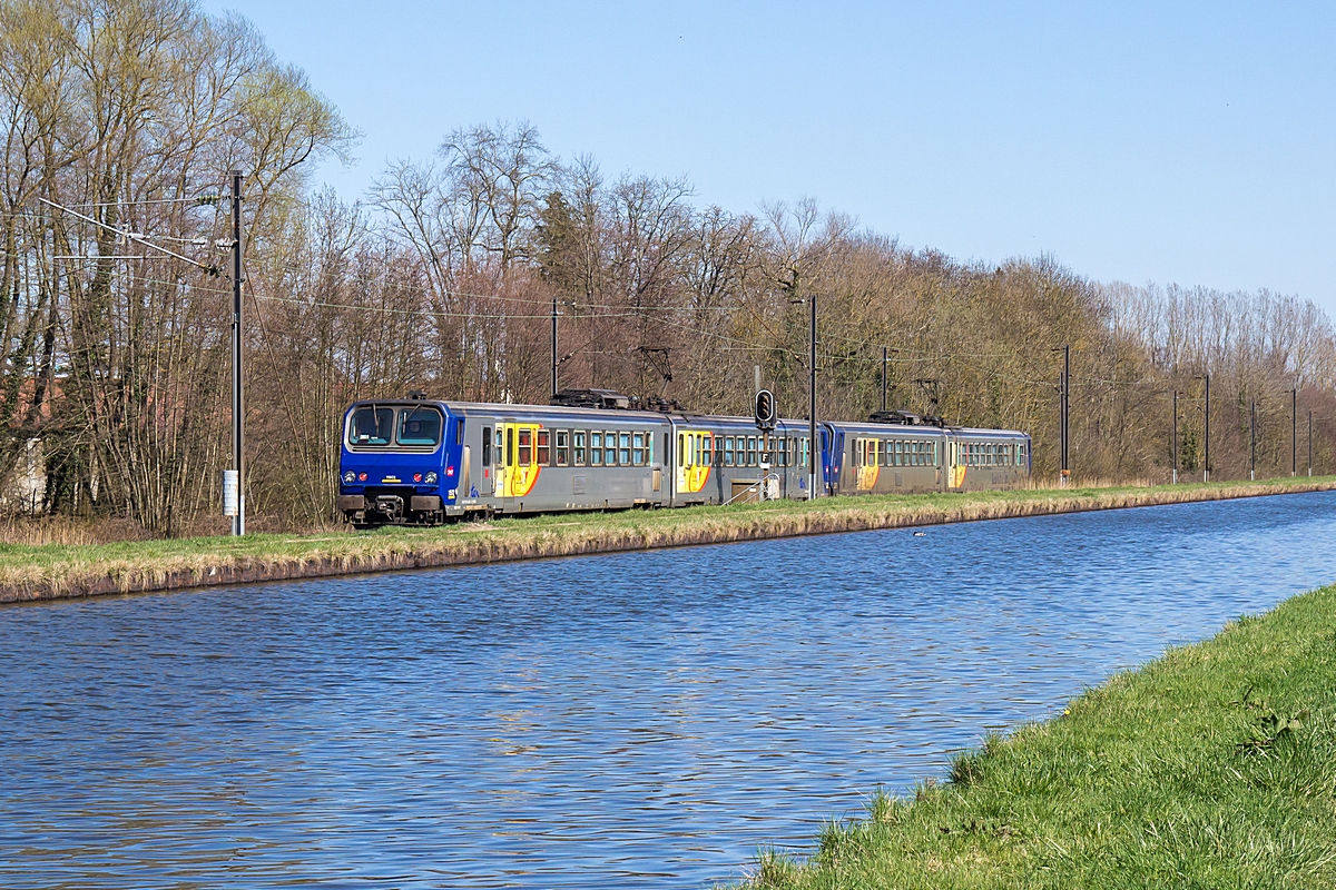  (20180406-151920_SNCF 11502-11510_Steinbourg_TER 835021_Nancy Ville - Strasbourg Ville_a.jpg)