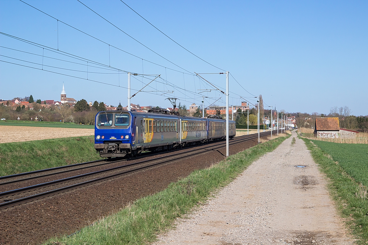  (20180406-163634_SNCF 11502-11510_Hochfelden_TER 835022_Strasbourg Ville - Nancy Ville_b.jpg)