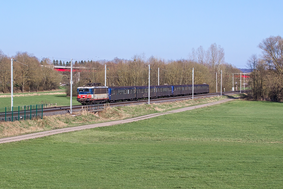  (20180406-180338_SNCF 25602_Dettwiller_TER 830132_Strasbourg Ville - Saverne_a.jpg)