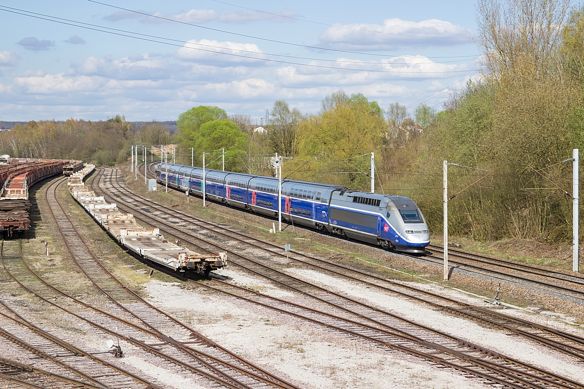  (20180411-154106_SNCF 310021_Rosbruck_TGV 9552_Frankfurt - Paris Est_a.jpg)