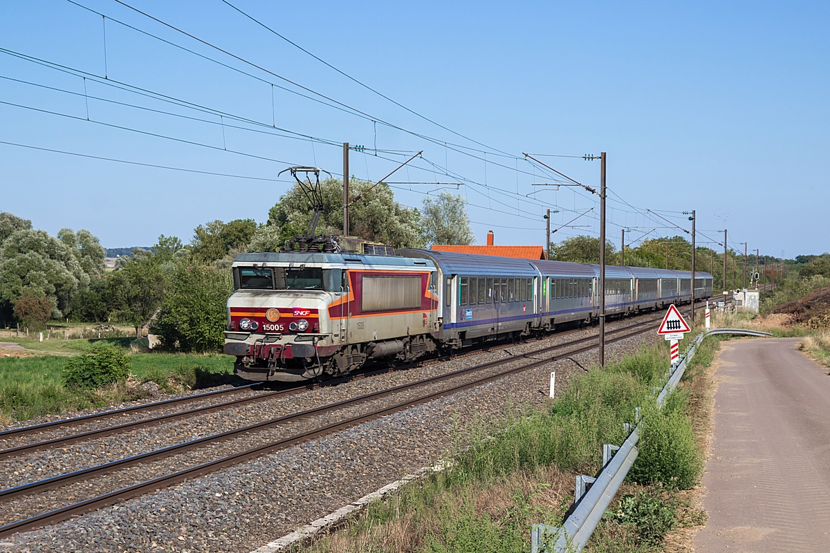  (20180818-173108_SNCF 15005_Suisse_IC 1002_Strasbourg Ville - Paris Est_m.jpg)