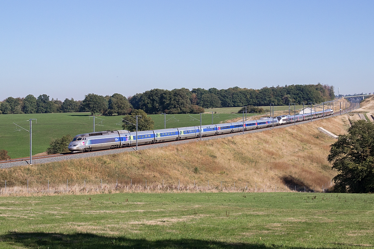  (20180927-152436_SNCF TGV_Phalsbourg_TGV 9894_Strasbourg Ville - Bruxelles Midi_a.jpg)