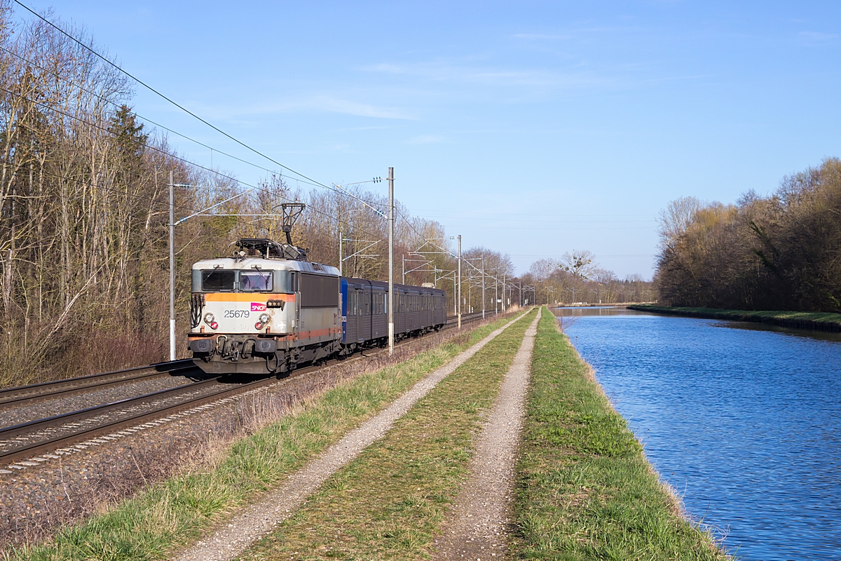  (20190320-165944_SNCF 25679_Steinbourg_TER 830135_Saverne - Strasbourg Ville_b.jpg)