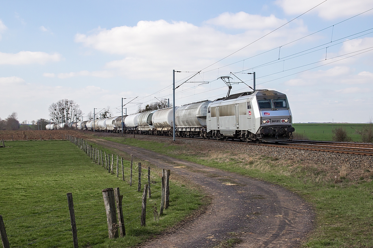  (20190326-133654_SNCF 26121_Vahl-lès-Bénestroff_451045_Woippy-Hausbergen_b.jpg)