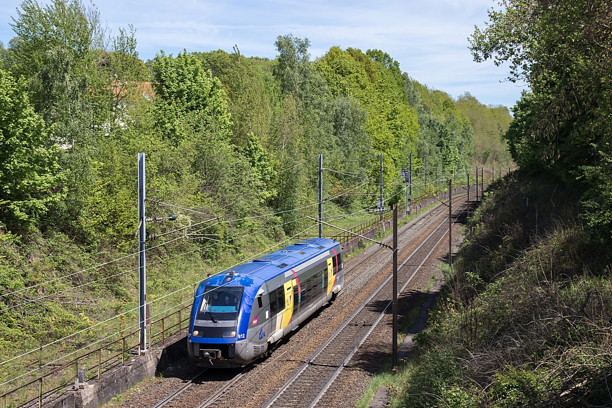  (20190513-122738_SNCF 73912_Forbach_TER 88842_SSH - Metz Ville_b.jpg)