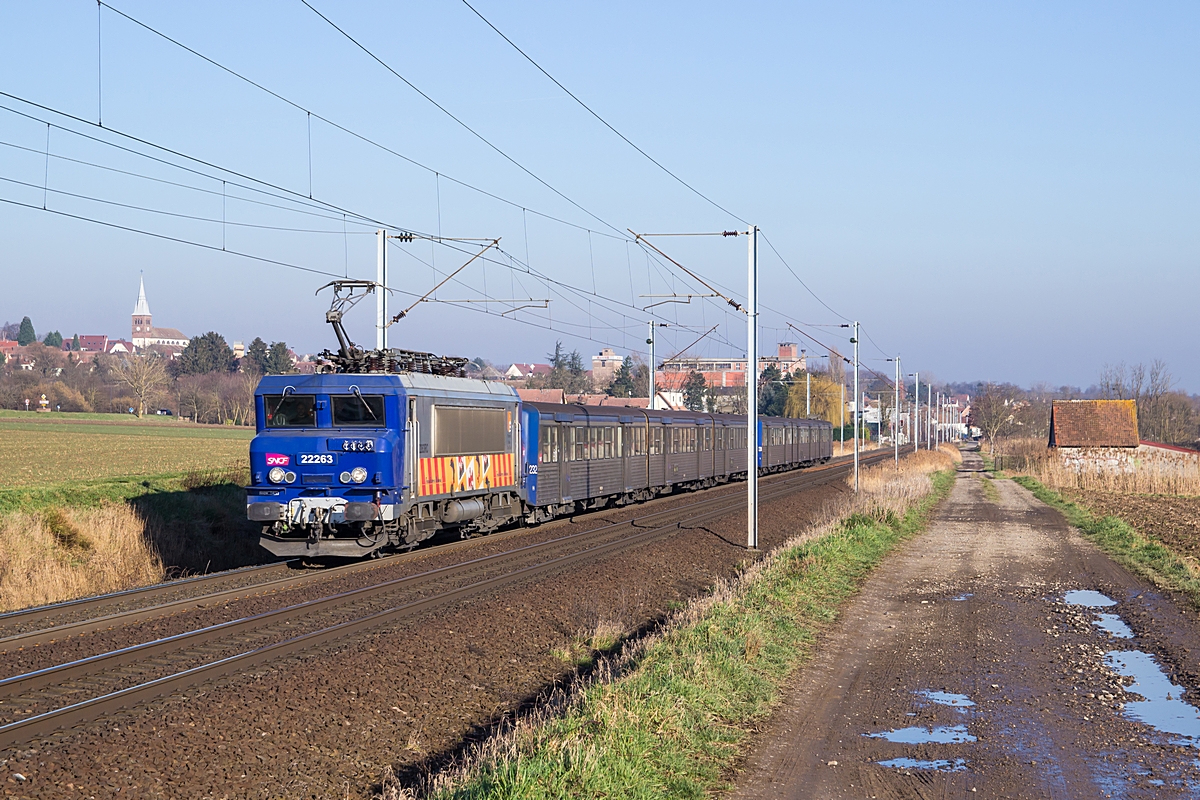  (20200207-152512_SNCF 22263_Hochfelden_TER 830120_Strasbourg-Saverne_am.jpg)