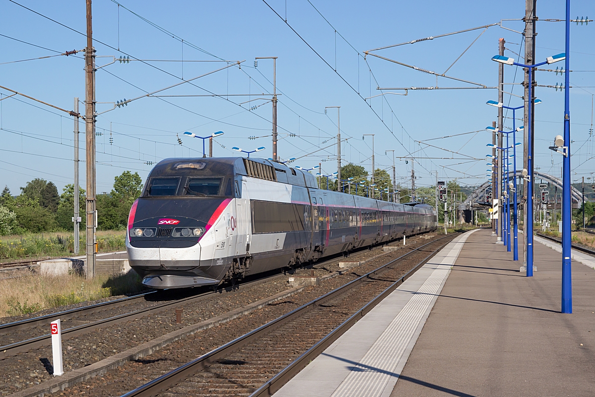  (20200625-081256_SNCF 28019_Réding_TGV 9877_Metz Ville - Marseille St Charles_a.jpg)