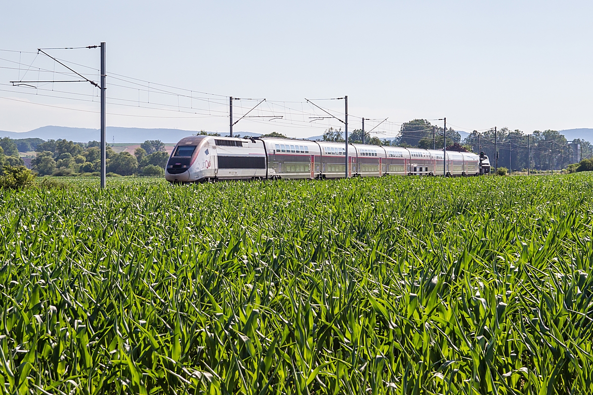  (20200625-175838_SNCF 310012_zw Wilwisheim und Hochfelden_TGV 9577_Paris Est - Strasbourg_a.jpg)