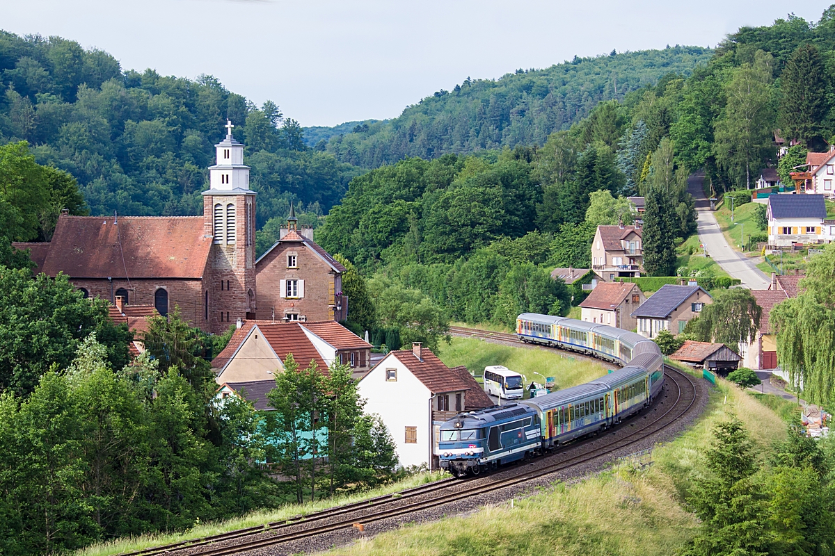  (20150617-182952_SNCF 67571_Frohmuhl_TER 830908_Krimmeri-Meinau-Sarreguemines_am.jpg)