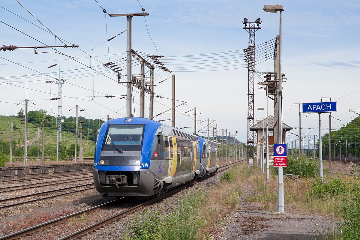  (20210612-112414_SNCF 73918-73912_Apach_TER 86396_STR - Metz Ville_a.jpg)