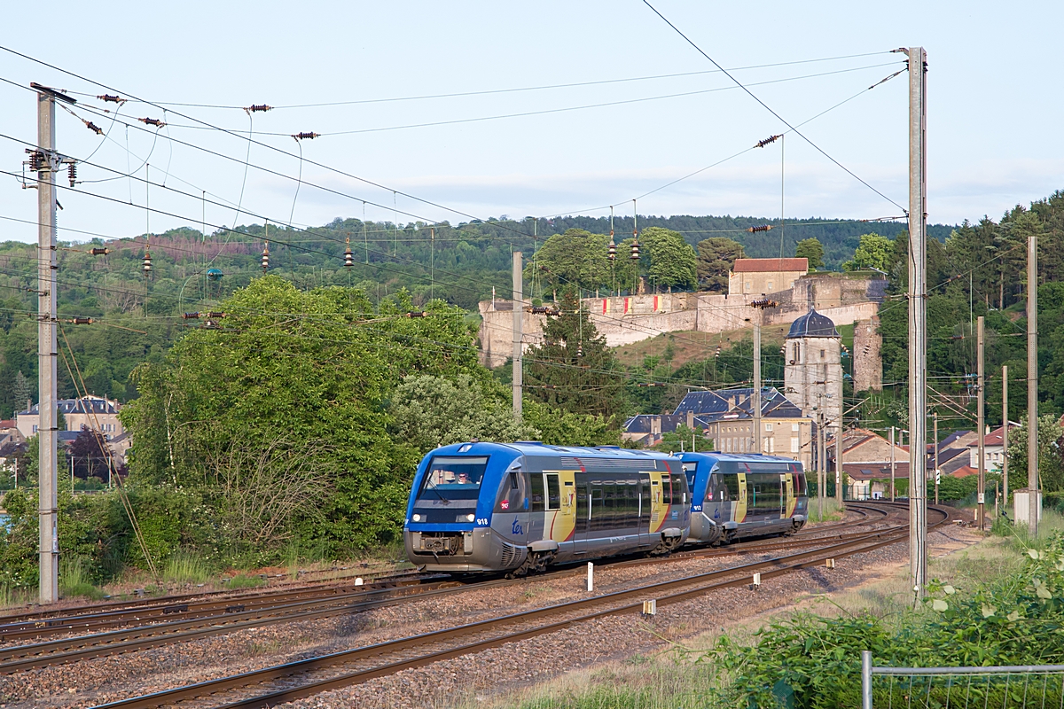  (20210612-203238_SNCF 73918-73912_Sierck-les-Bains_TER 86398_STR - Metz Ville_a.jpg)