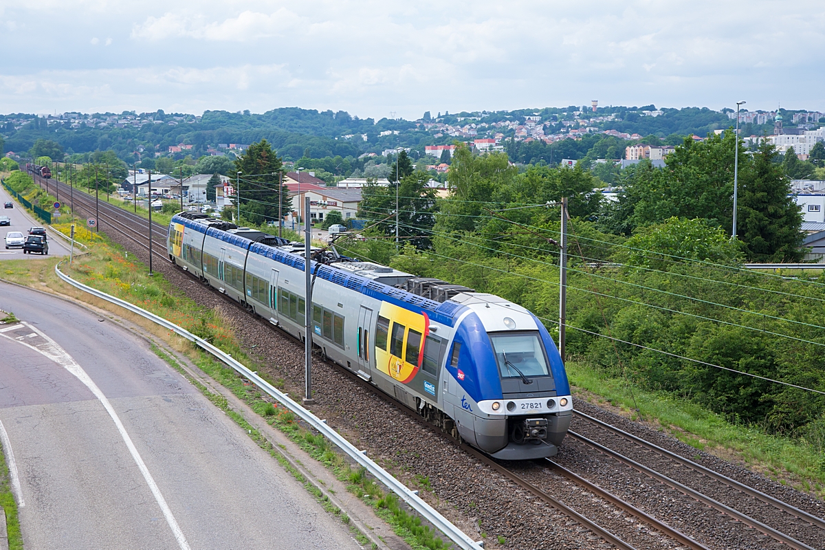  (20210625-151547_SNCF 27821_Béning_TER 23743_Metz Ville - Forbach_a.jpg)