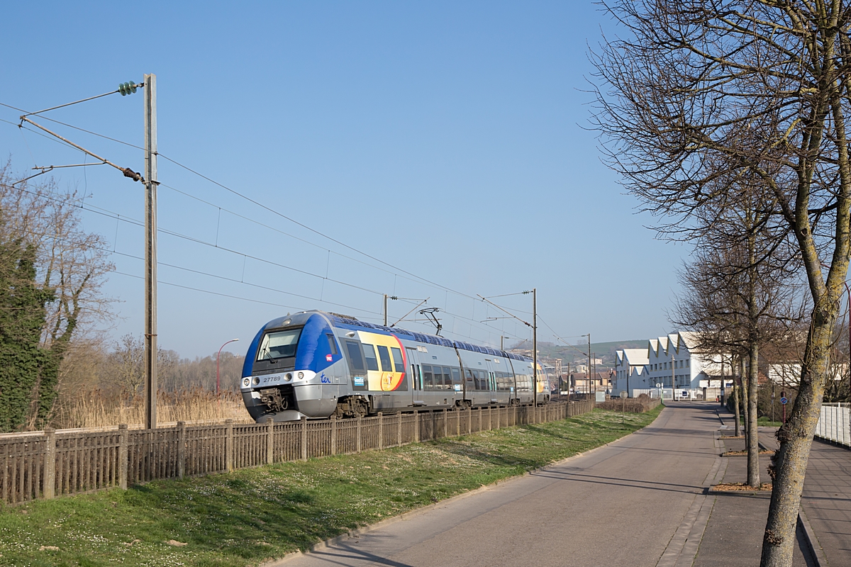  (20220324-091024_SNCF 27789_Dombasle-sur-Meurthe_TER 834171_Nancy - Saint-Dié-des-Vosges_b.jpg)