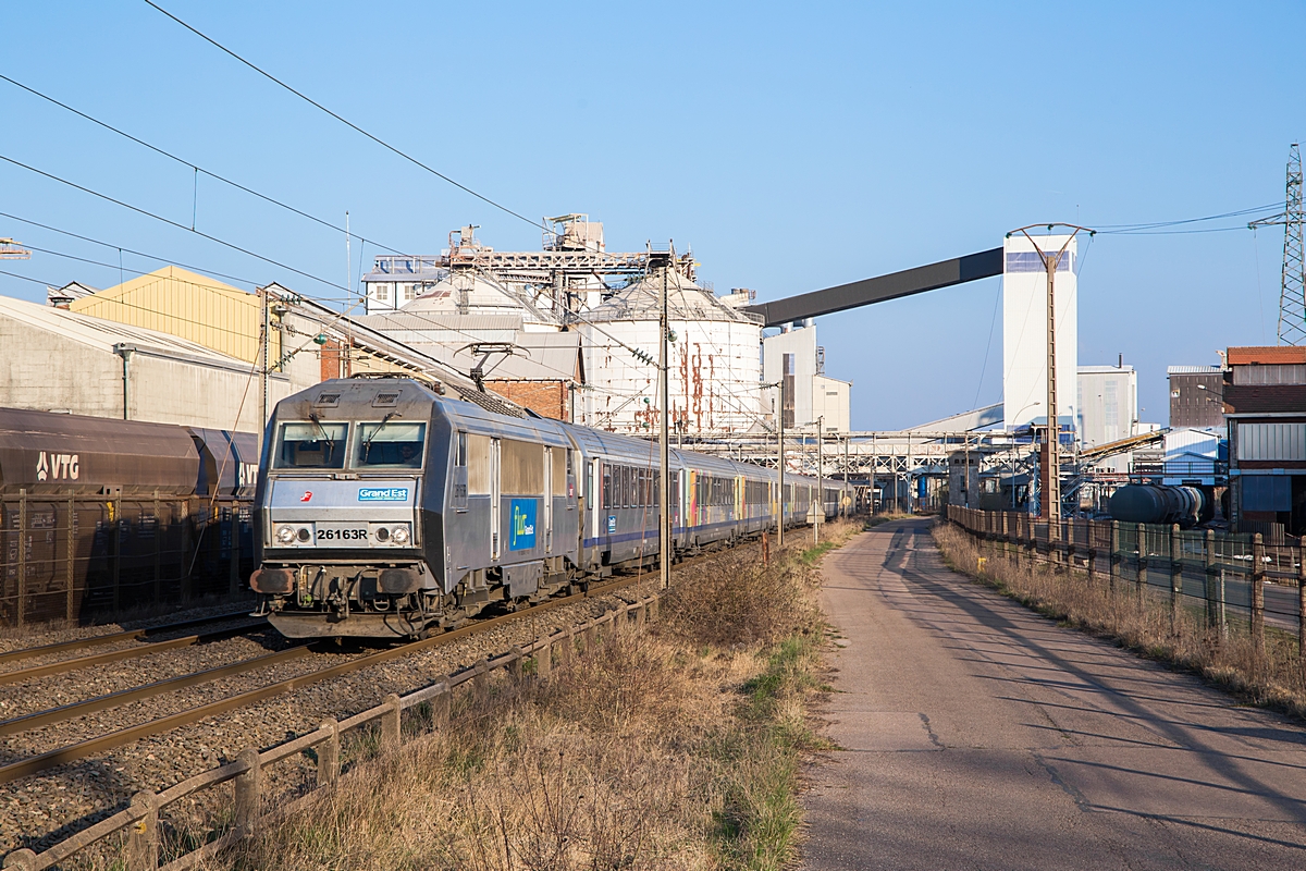  (20220324-173700_SNCF 26163_Varangéville-St-Nicolas_TER 839172_Strasbourg - Paris Est_b.jpg)