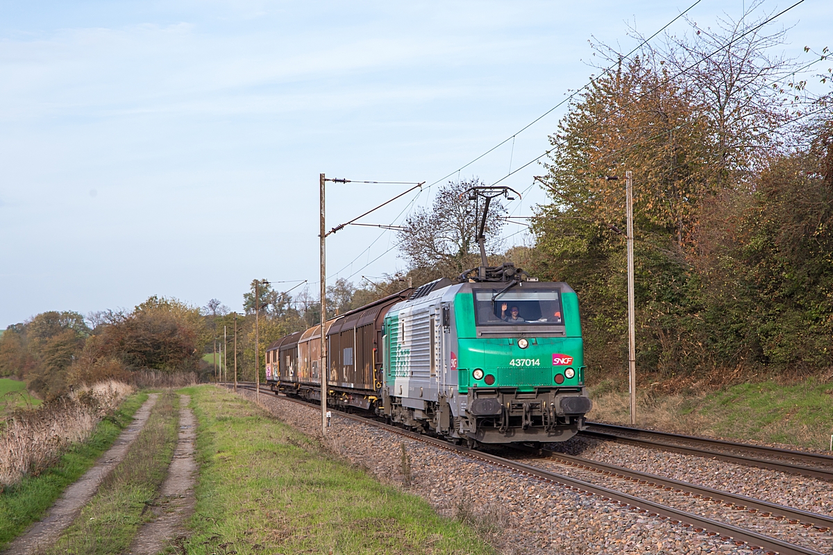  (20221027-160823_SNCF 437014_zw Brettnach und Téterchen_47245_Woippy-SVL_a.jpg)