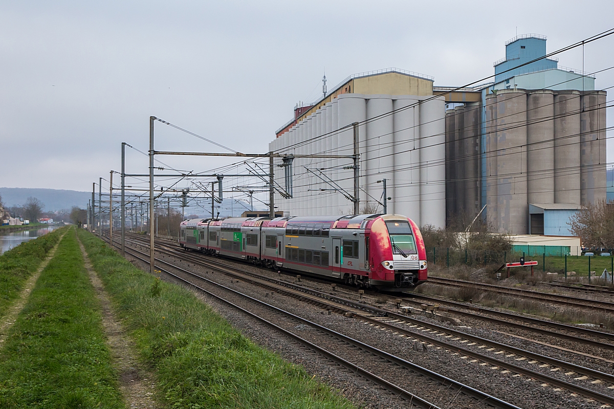  (20221212-110820_CFL 2208_Frouard_TER 88520_Luxembourg-Nancy_m.jpg)