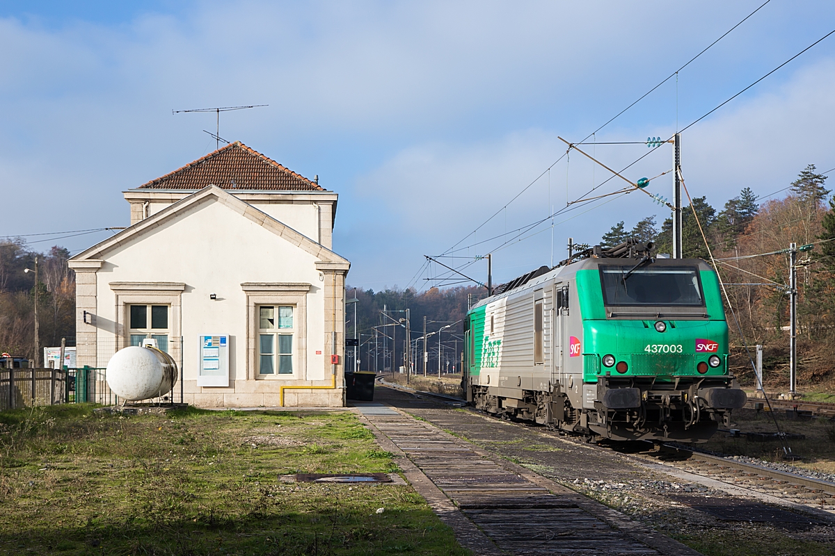  (20221212-122554_SNCF 437003_Pagny-sur-Meuse_b.jpg)