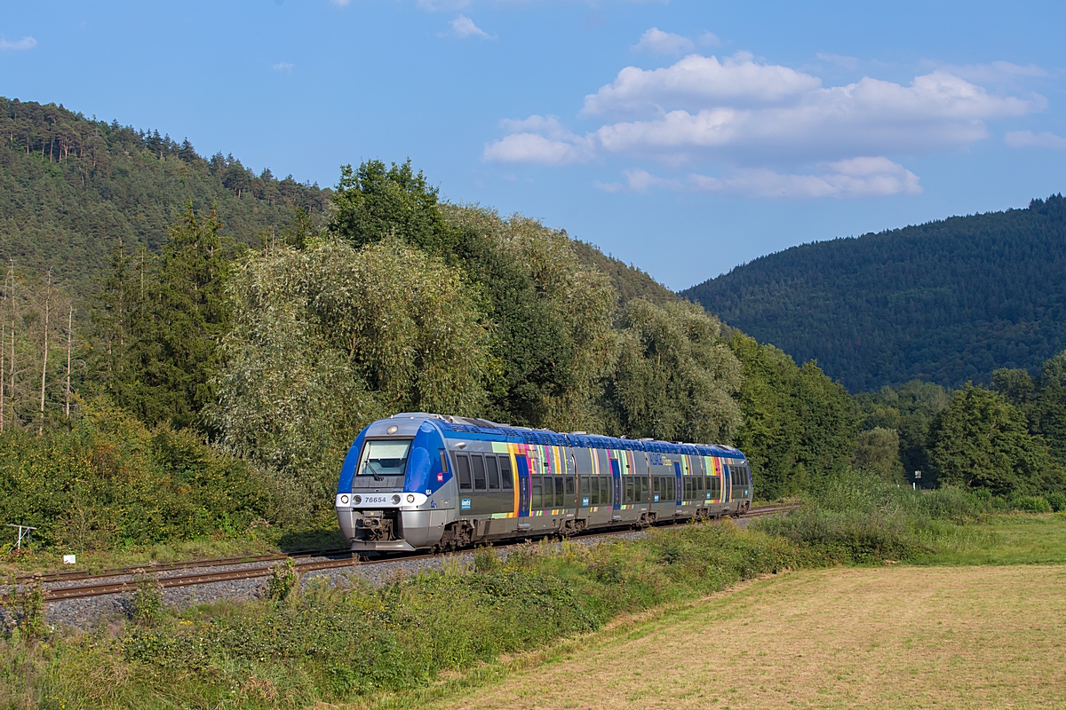  (20230909-174804_SNCF 76654_Urmatt_TER 831862_Strasbourg - St-Dié-des-Vosges_b.jpg)