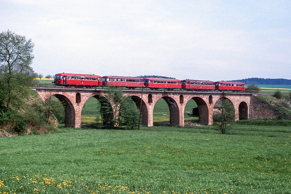  (19860518_37-48_798 648-998 318-998 319-798 828-998 053_Nieder-Kostenz_Nto 22162_Bingerbrück-Türkismühle_b.jpg)