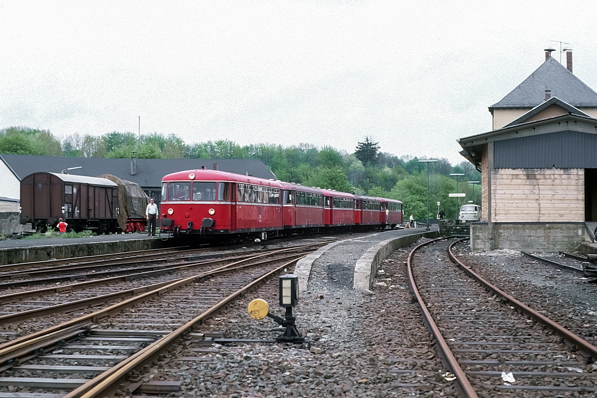  (19860518_38-04_998 053-798 828-998 319-998 318-798 648_Hermeskeil_Nto 22162_Bingerbrück-Türkismühle_m.jpg)